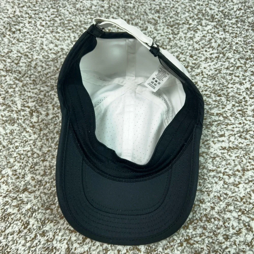 Nike‎ Hat Cap Strap Back Mens One Size White Featherlight Dri-FIT Running Swoosh